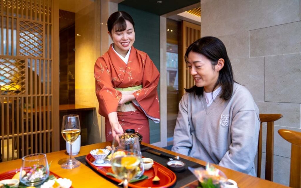 Cultural Etiquette Tips for Visiting Japan